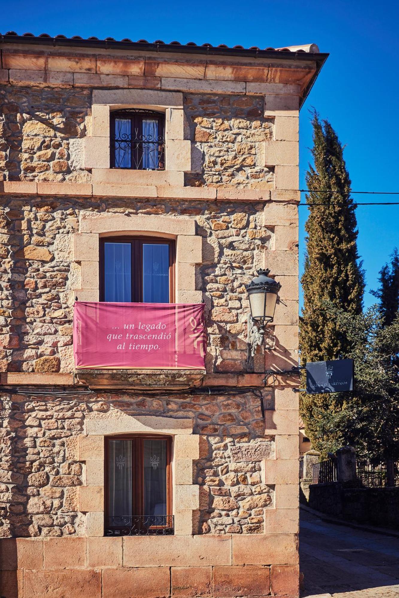 Casa Palacio Reina De Tardajos Vinuesa Exterior photo